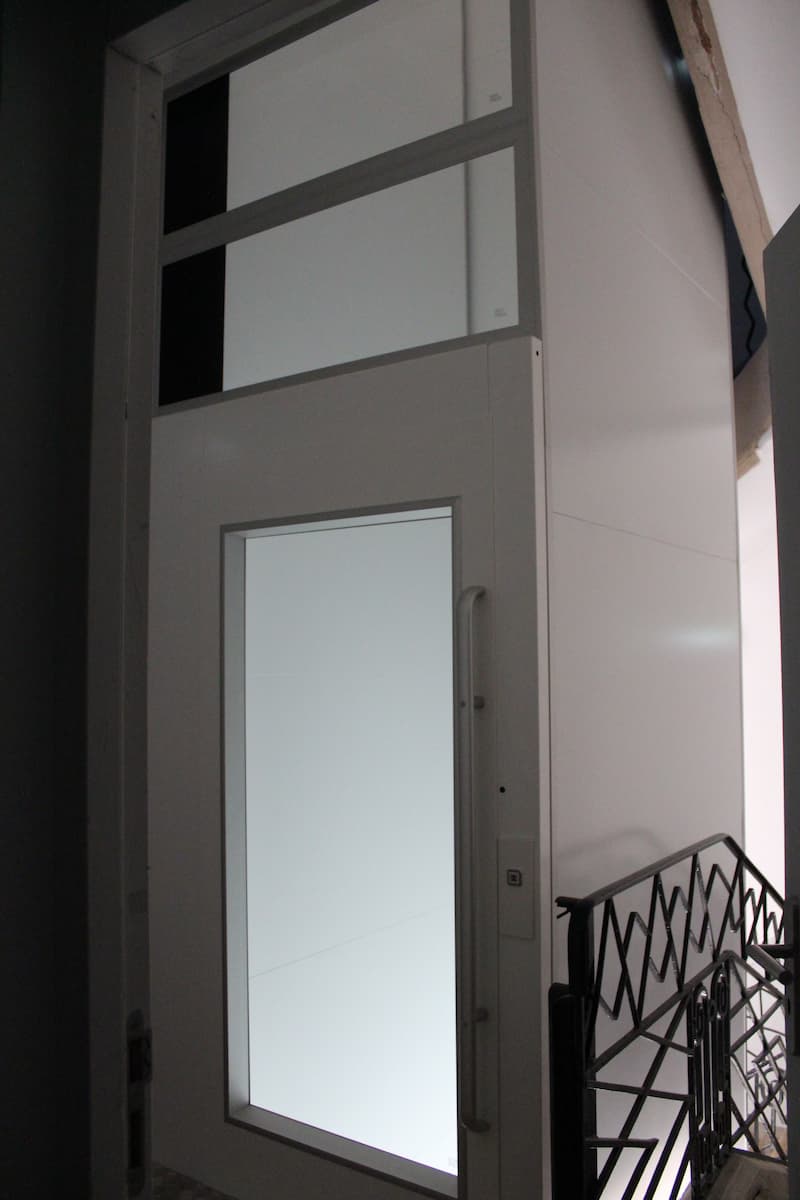 Ascenseurs Saulière - Réalisation d'un ascenseur collectif sur 4 niveaux dans une résidence de Gaillac (département 81 Tarn)