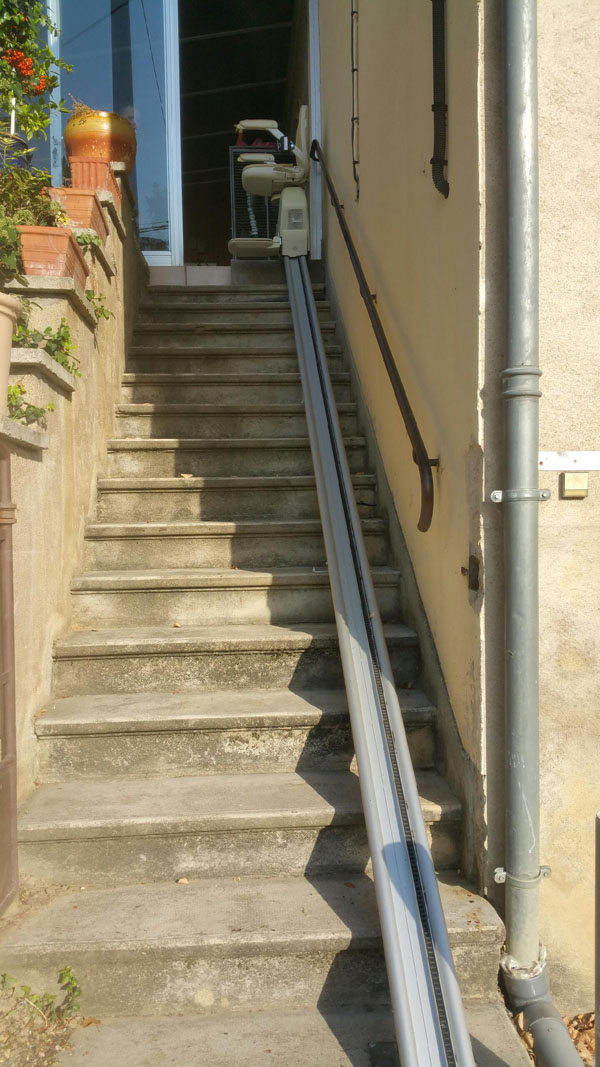 Ascenseurs Saulière - Monte-escaliers droit – Labastide de Levis