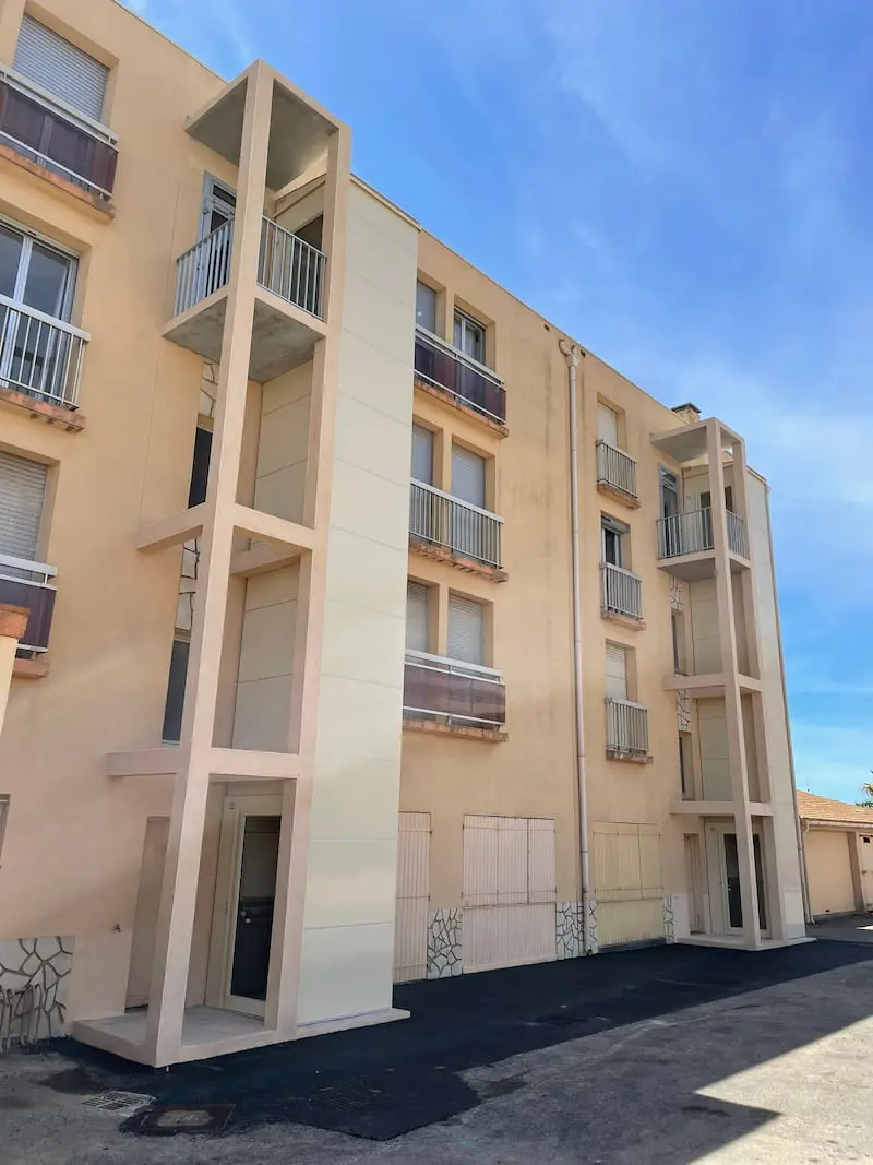 Ascenseurs Saulière - Ascenseurs Collectifs – Élévateur vertical Valras-Plage